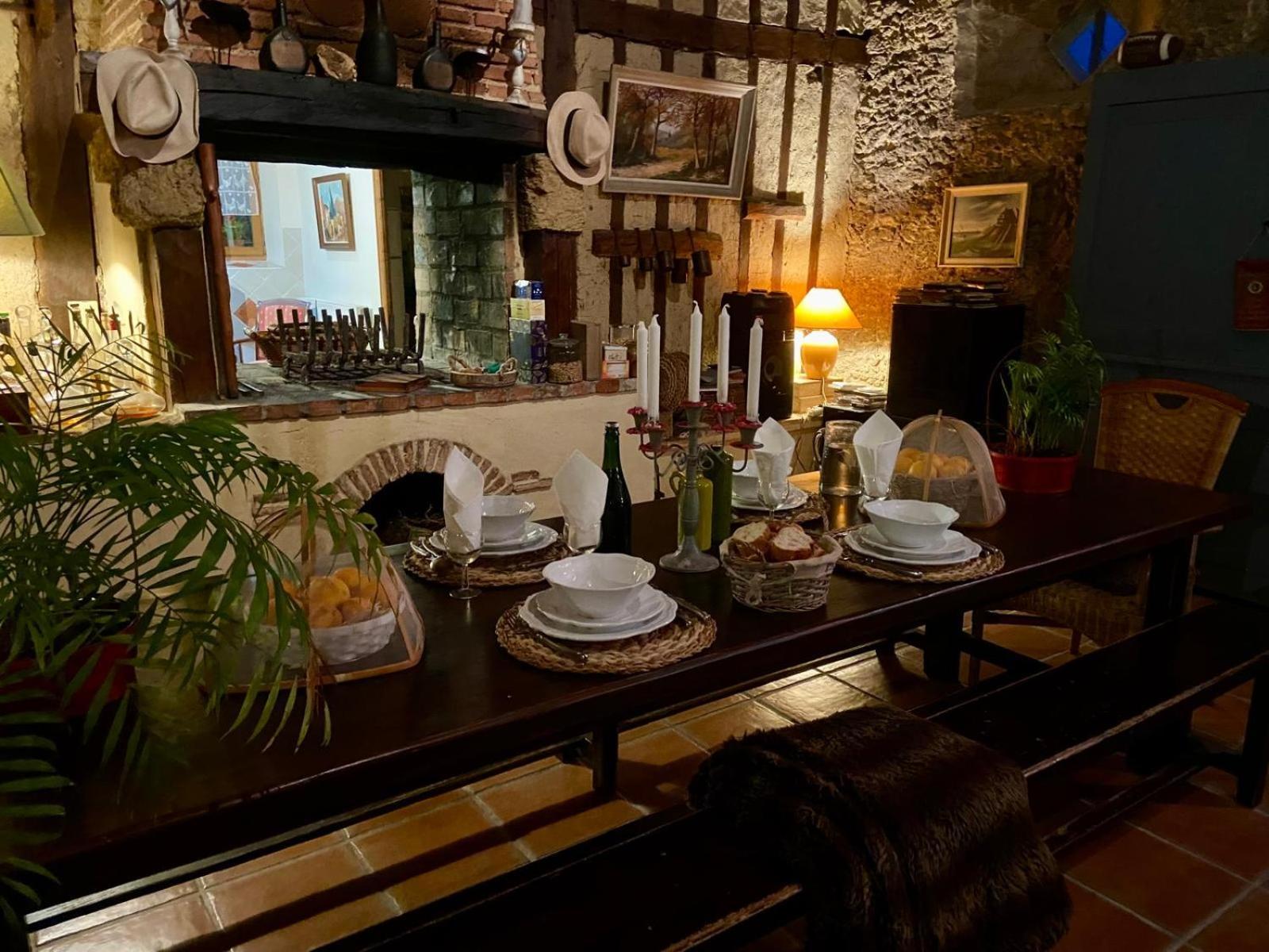 Maison D'Hotes Le Chai D'Armagnac Monguilhem Exteriör bild