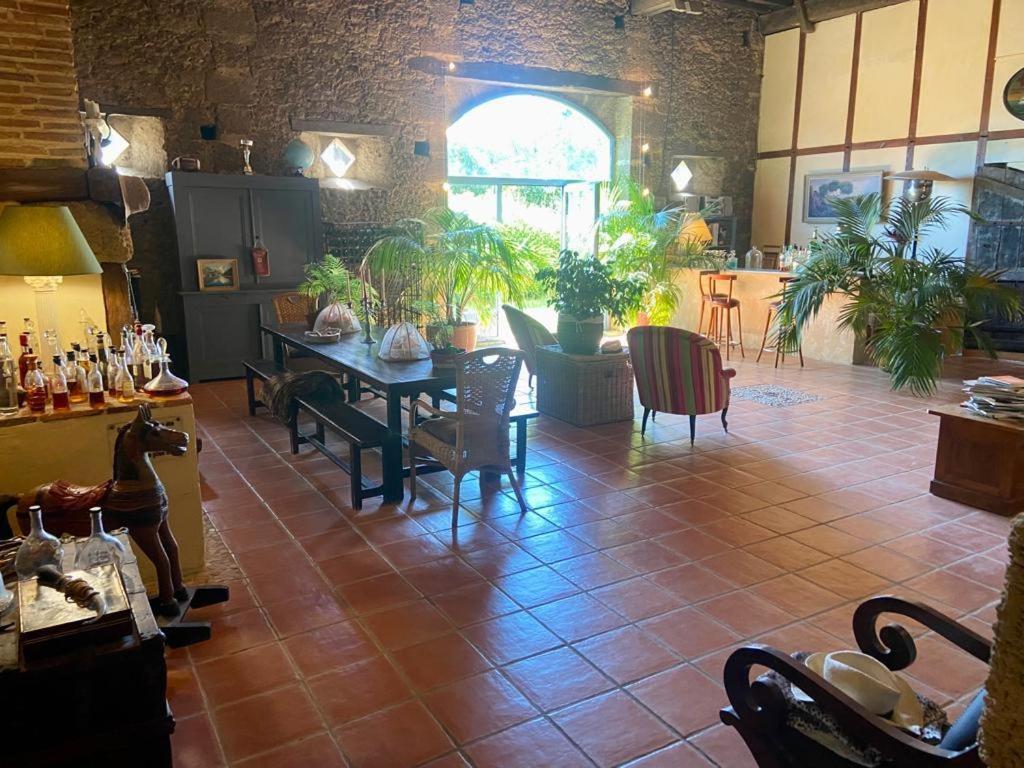 Maison D'Hotes Le Chai D'Armagnac Monguilhem Exteriör bild