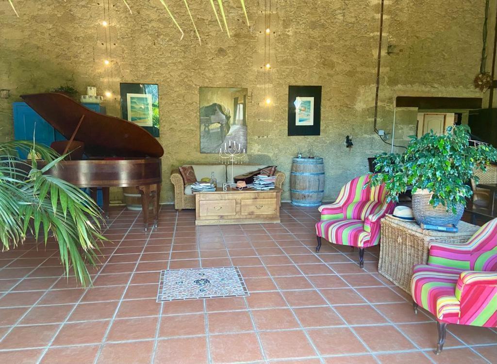 Maison D'Hotes Le Chai D'Armagnac Monguilhem Exteriör bild