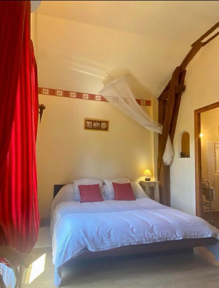 Maison D'Hotes Le Chai D'Armagnac Monguilhem Exteriör bild